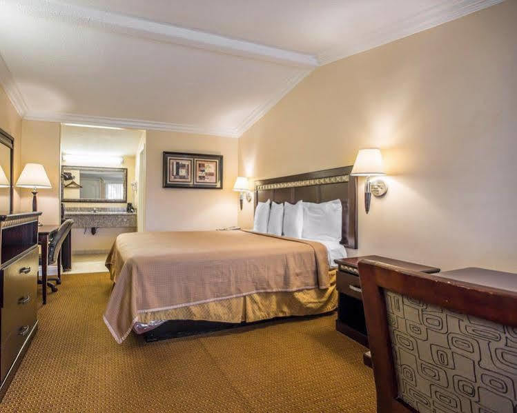 Hyland Inn Near Legoland Carlsbad Esterno foto