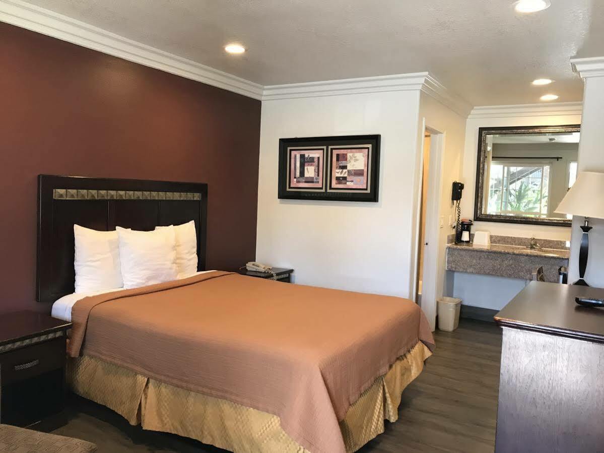 Hyland Inn Near Legoland Carlsbad Esterno foto